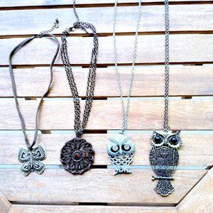 Necklace Lot (4)